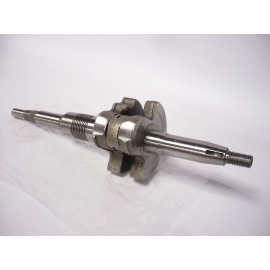 Crankshaft -EU- Suzuki AD 50cc, bolt 10mm