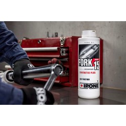 Olej -IPONE- VIDLICE 15W, polosyntetický, 1L, do tlumičů a vidlic